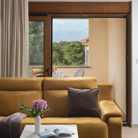 Villa Malibu One Vir