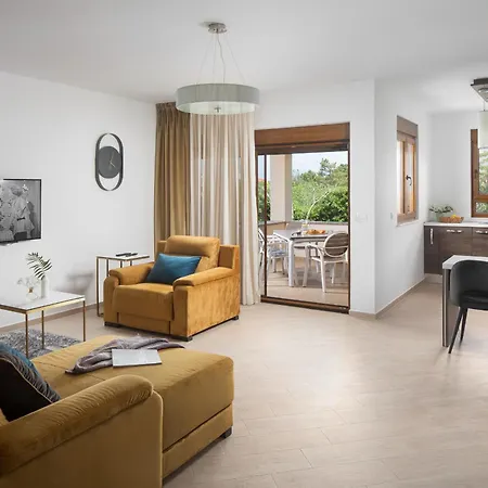 Villa Malibu One Vir